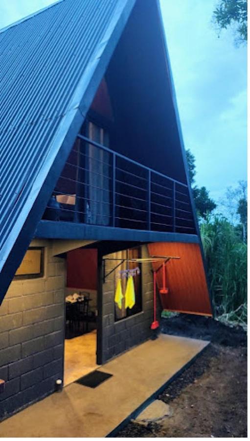 Yarumo Lodge, Rio Celeste Black Chalets Бихагуа Экстерьер фото
